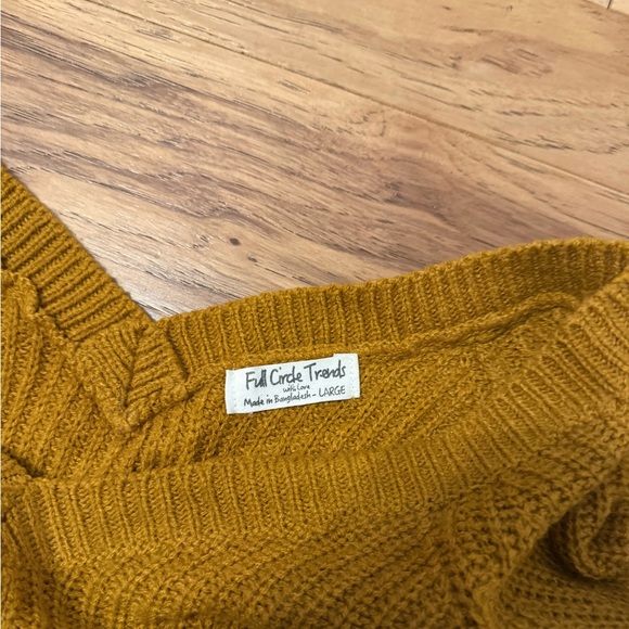 Full Circle Trends Mustard V-Neck Sweater Crop - Picture 3 of 3